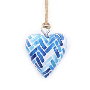 wooden heart decoration